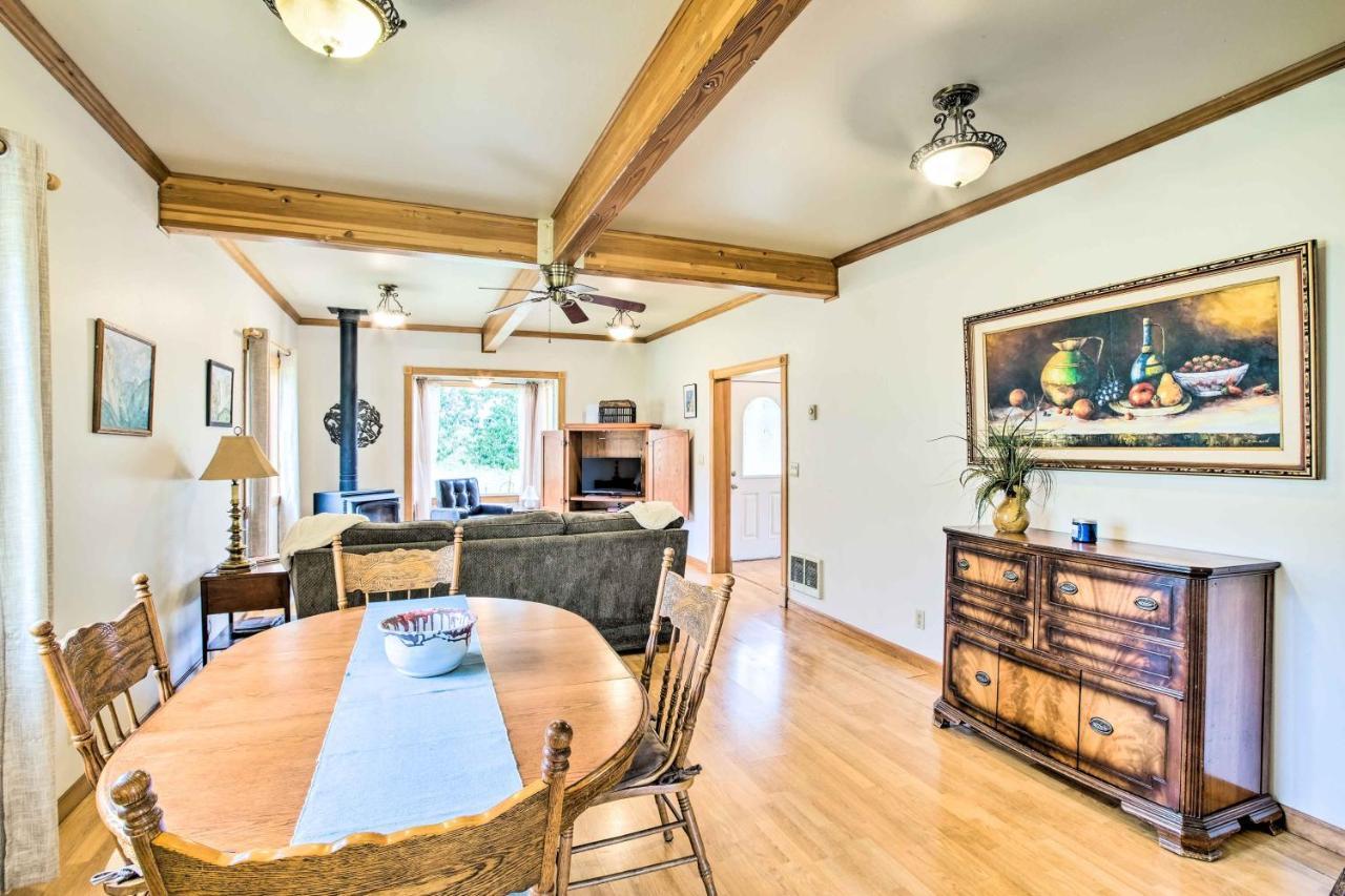 Quaint Coquille Getaway Near Beaches And Parks! Exterior photo