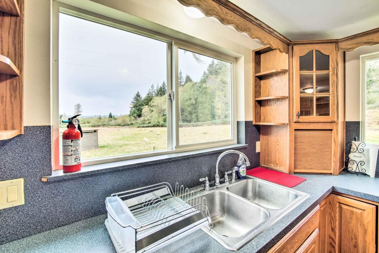 Quaint Coquille Getaway Near Beaches And Parks! Exterior photo